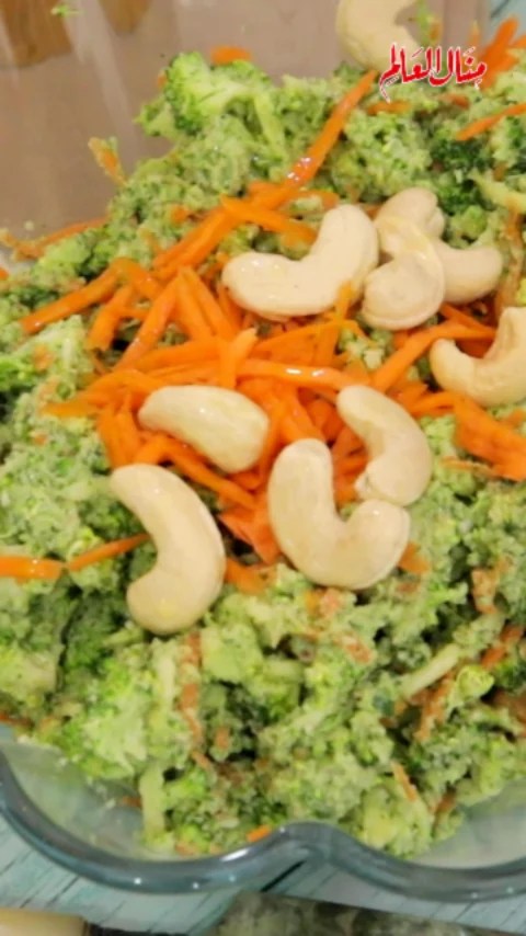 Healthy Broccoli Salad with Lemon Dressing