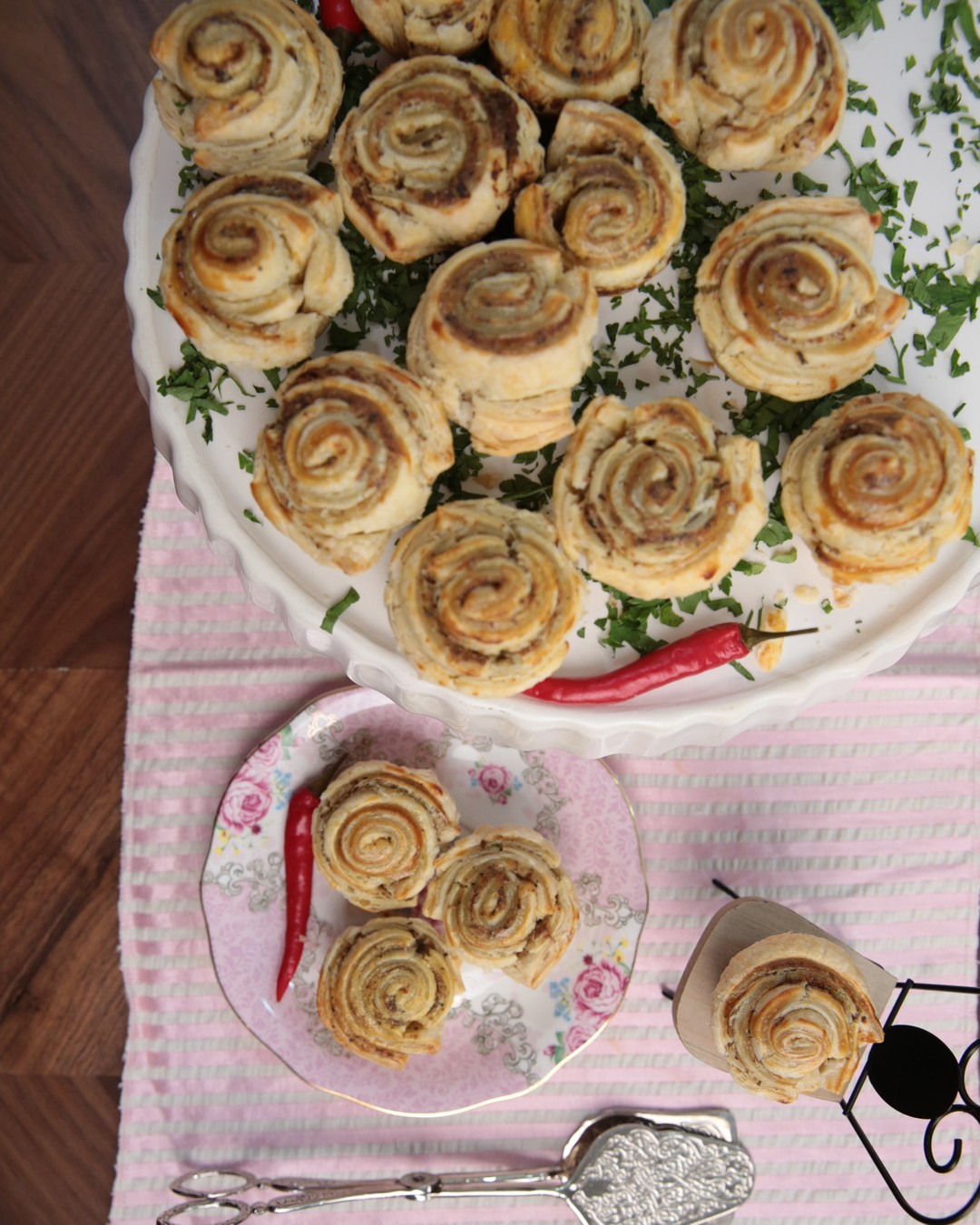 Crunchy Baked Olive Rolls