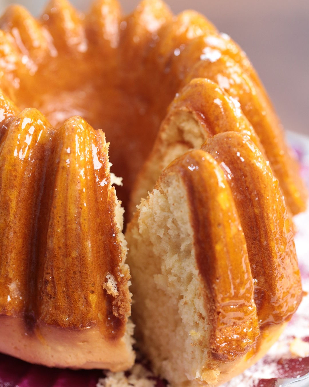Marble Cake with Chocolate and Vanilla