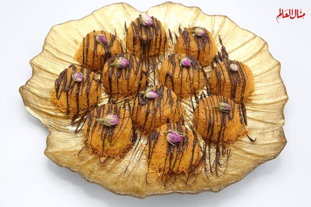 Knafeh Cupcakes with Chocolate Filling
