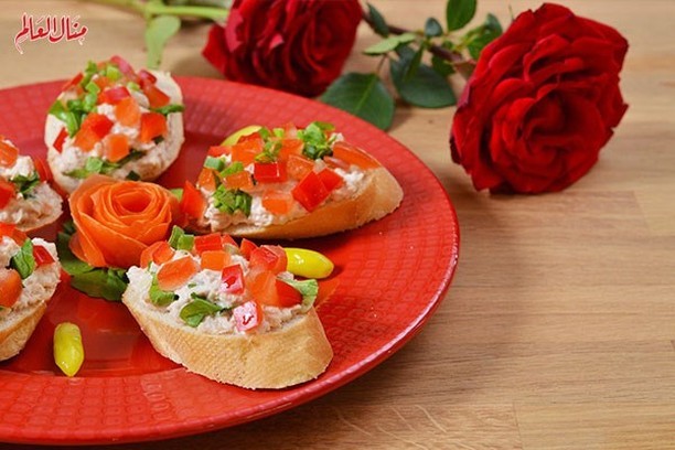 Tuna Bruschetta on Baguette Slices