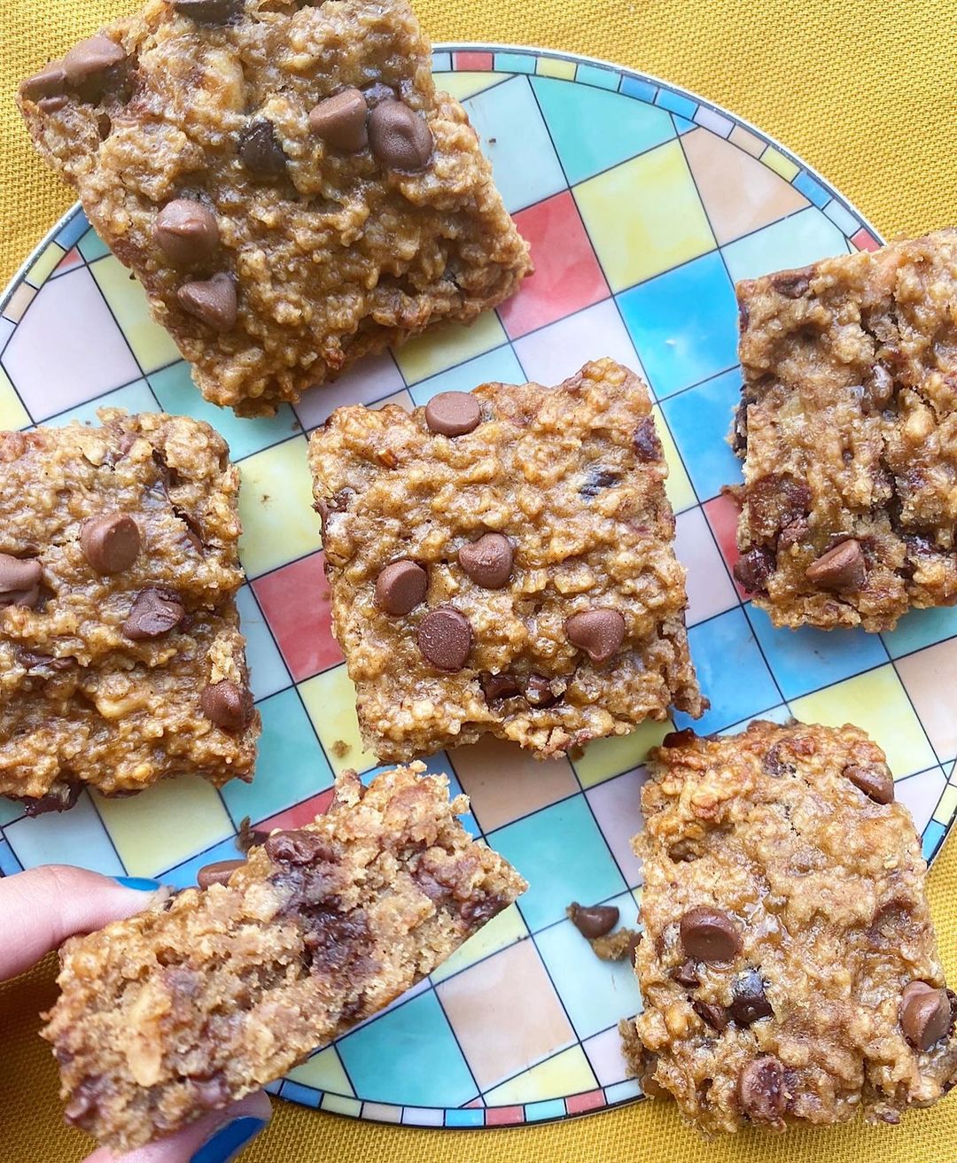 Peanut Butter Banana Chocolate Chip Oat Bars
