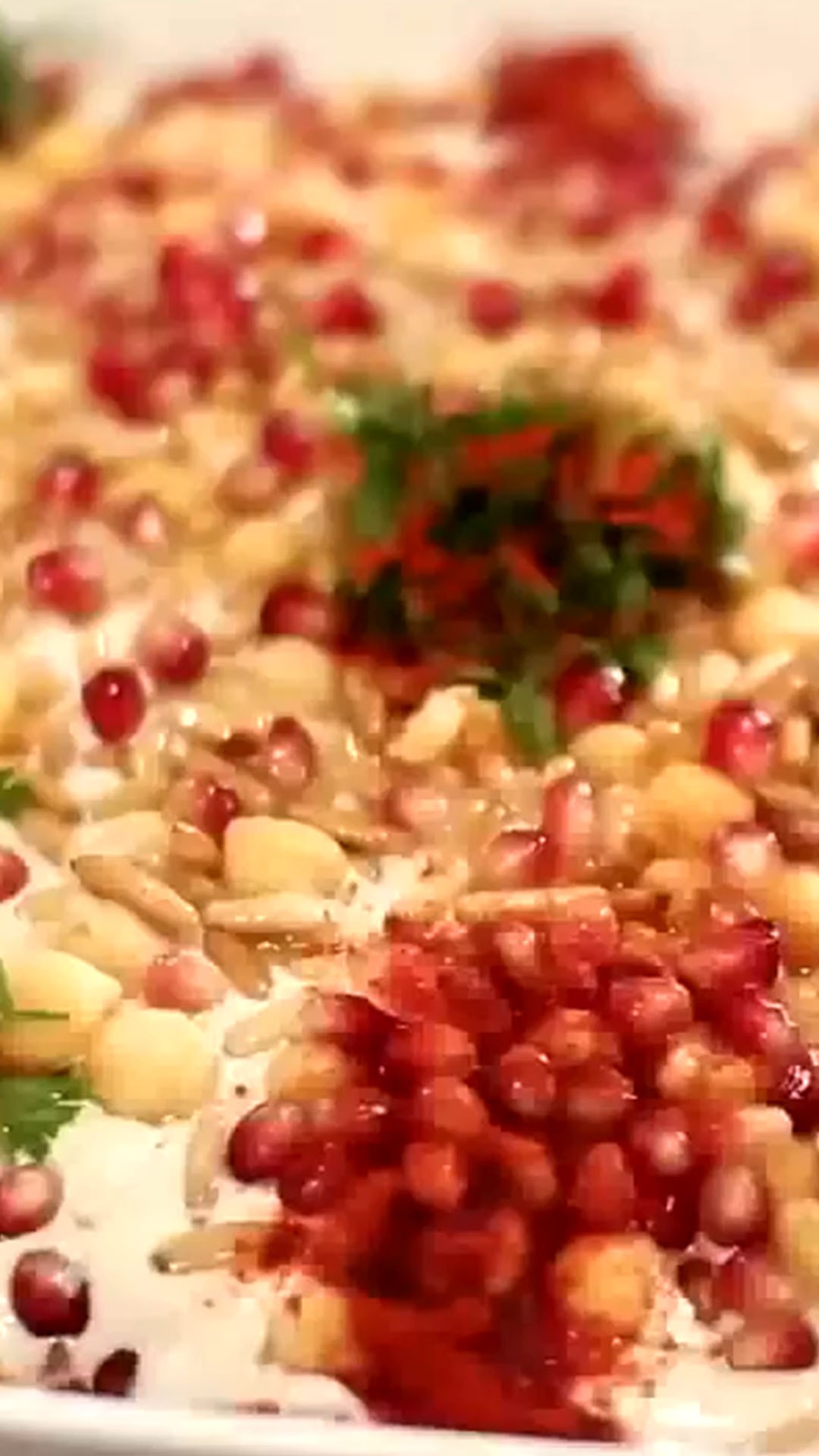 Chickpea Fatteh with Yogurt and Bread