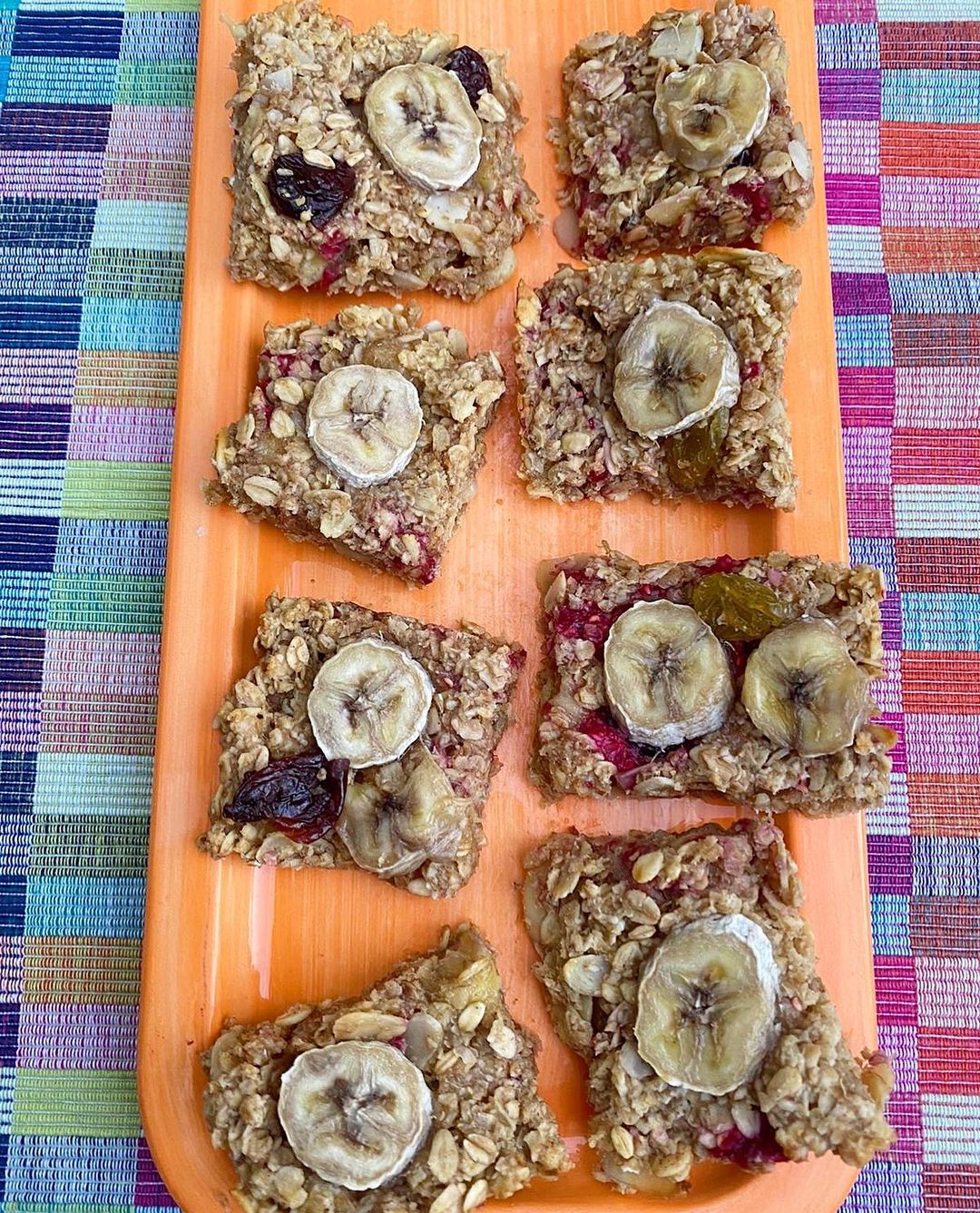 Easy Gooey Raspberry Banana Flapjacks