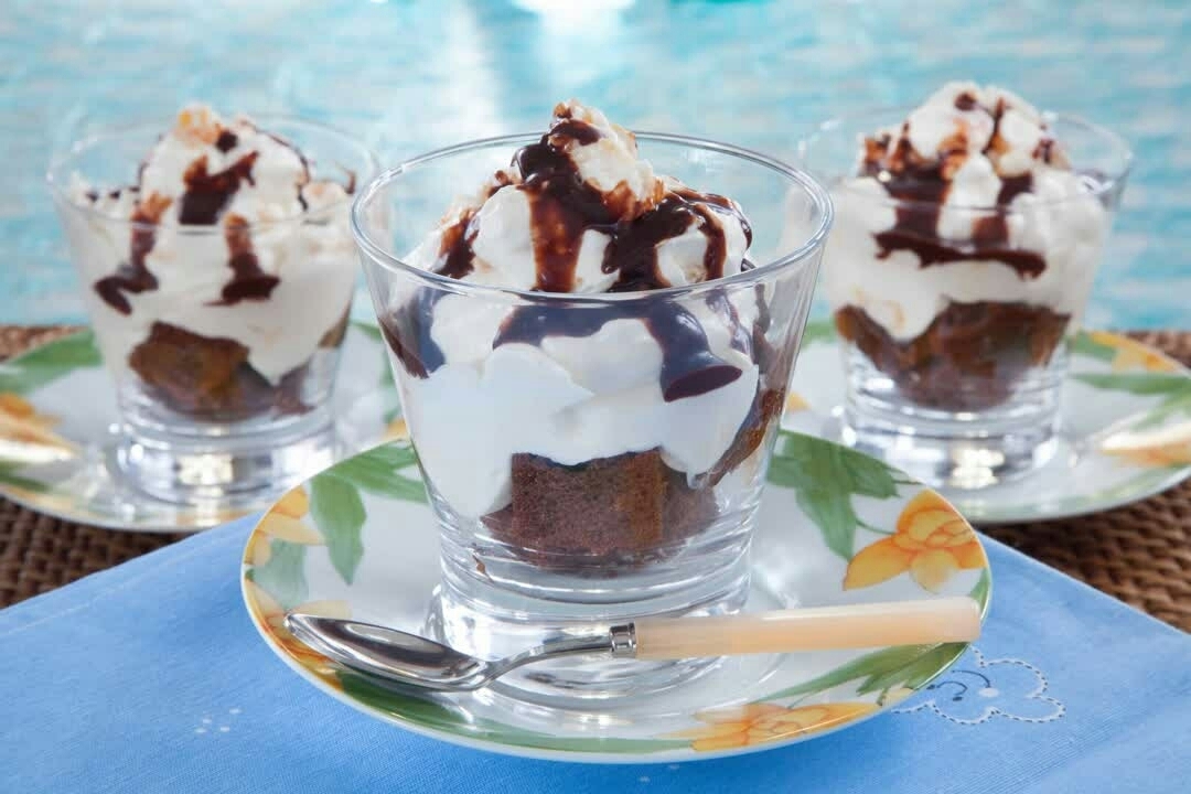 No-Bake Peach Cheesecake Cups