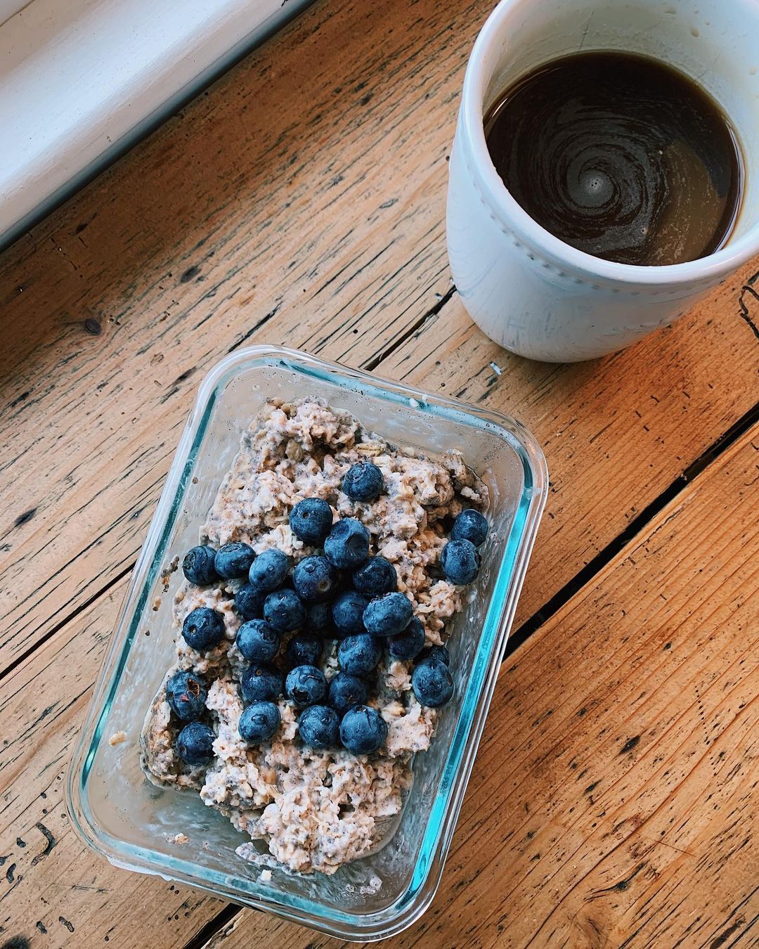 Overnight Oats with Blueberries and Spices