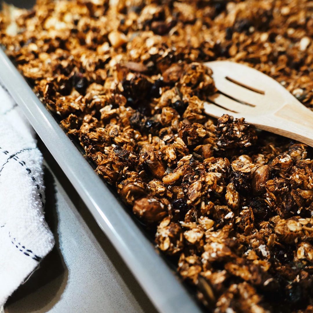 Healthier Sugar-Free Chocolate Granola