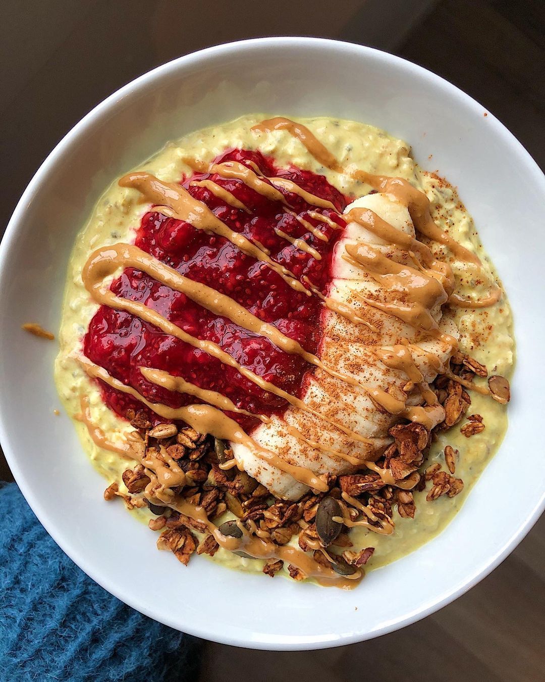 Golden Oats Overnight Bowl for Breakfast