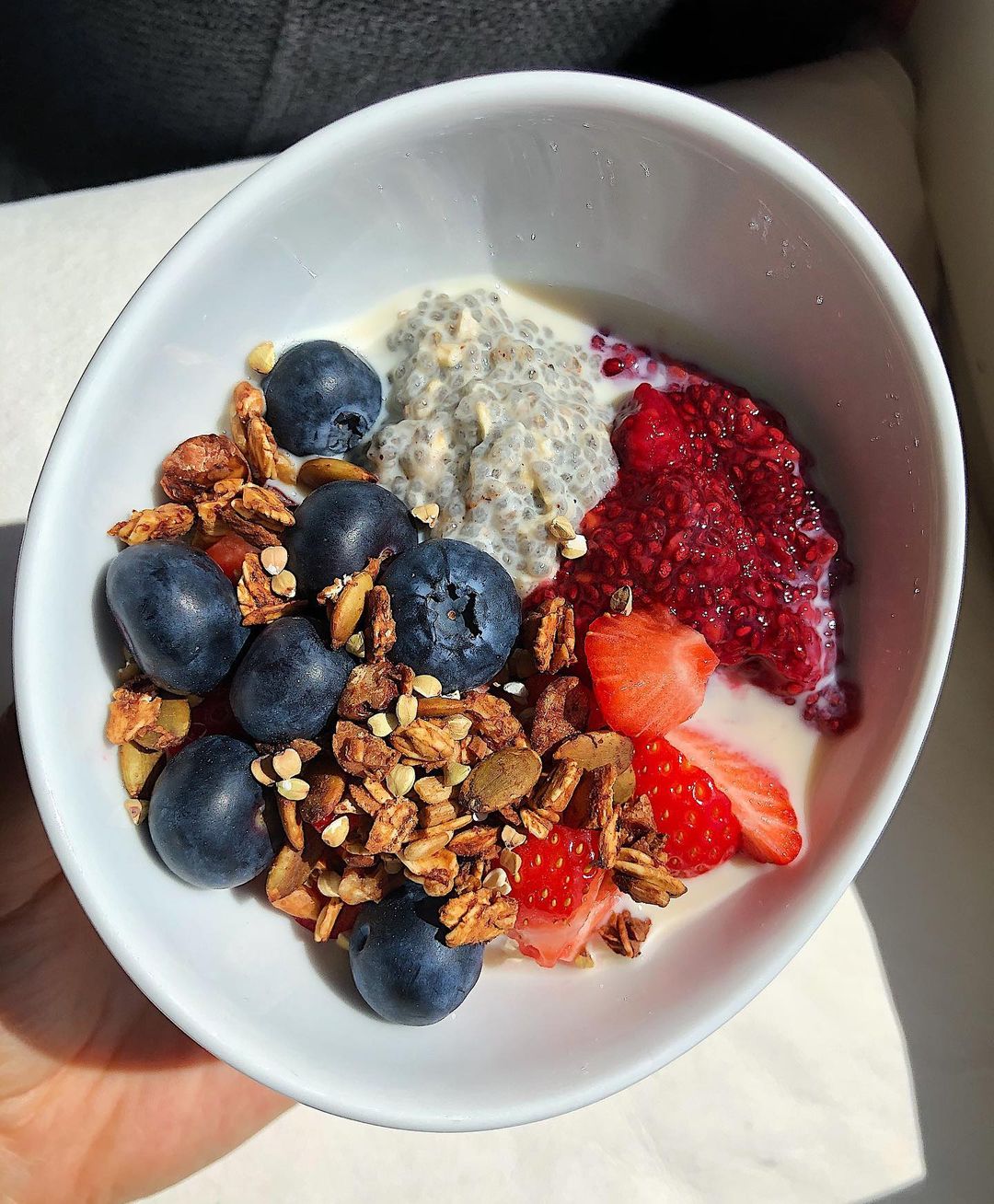 Easy Chia Oat Pudding with Toppings