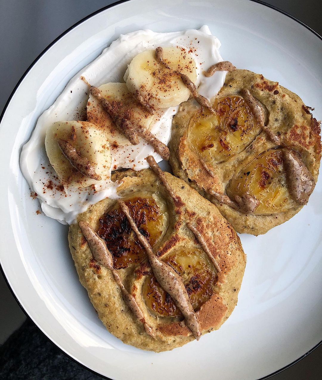 Simple Vegan Banana Pancakes for Easter Breakfast
