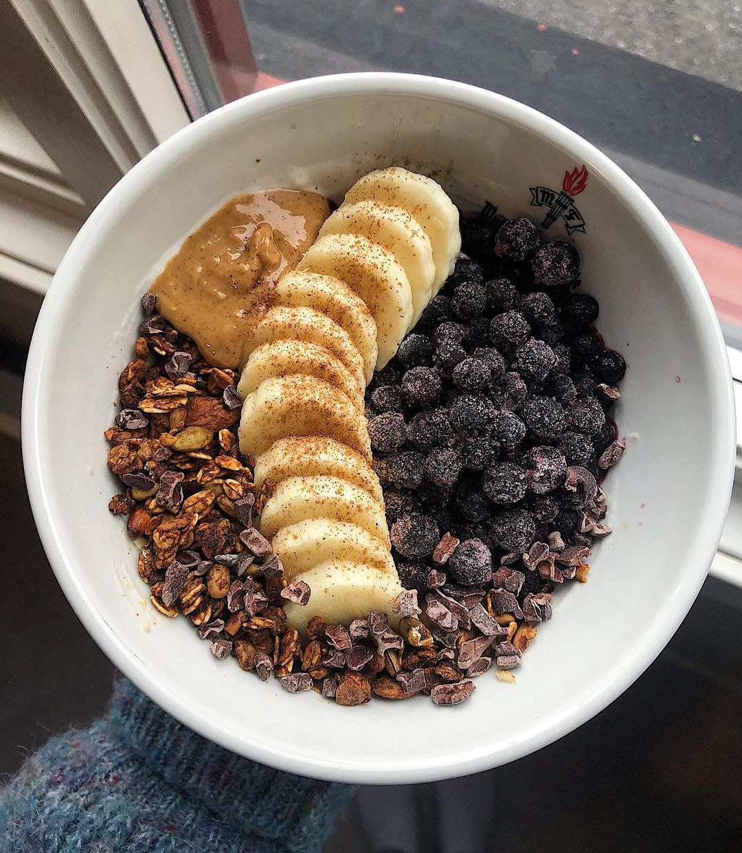 Cinnamon Oats Breakfast Bowl