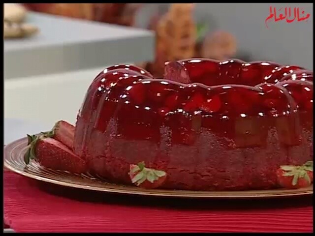 Strawberry and Jelly Layered Cake