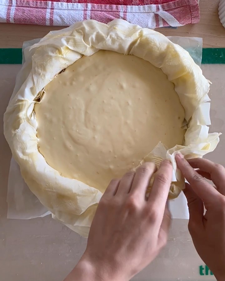Baked Baklawa Cheesecake