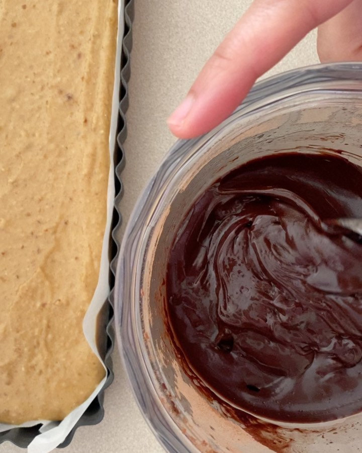 Raw Caramel Slice with Chocolate Topping