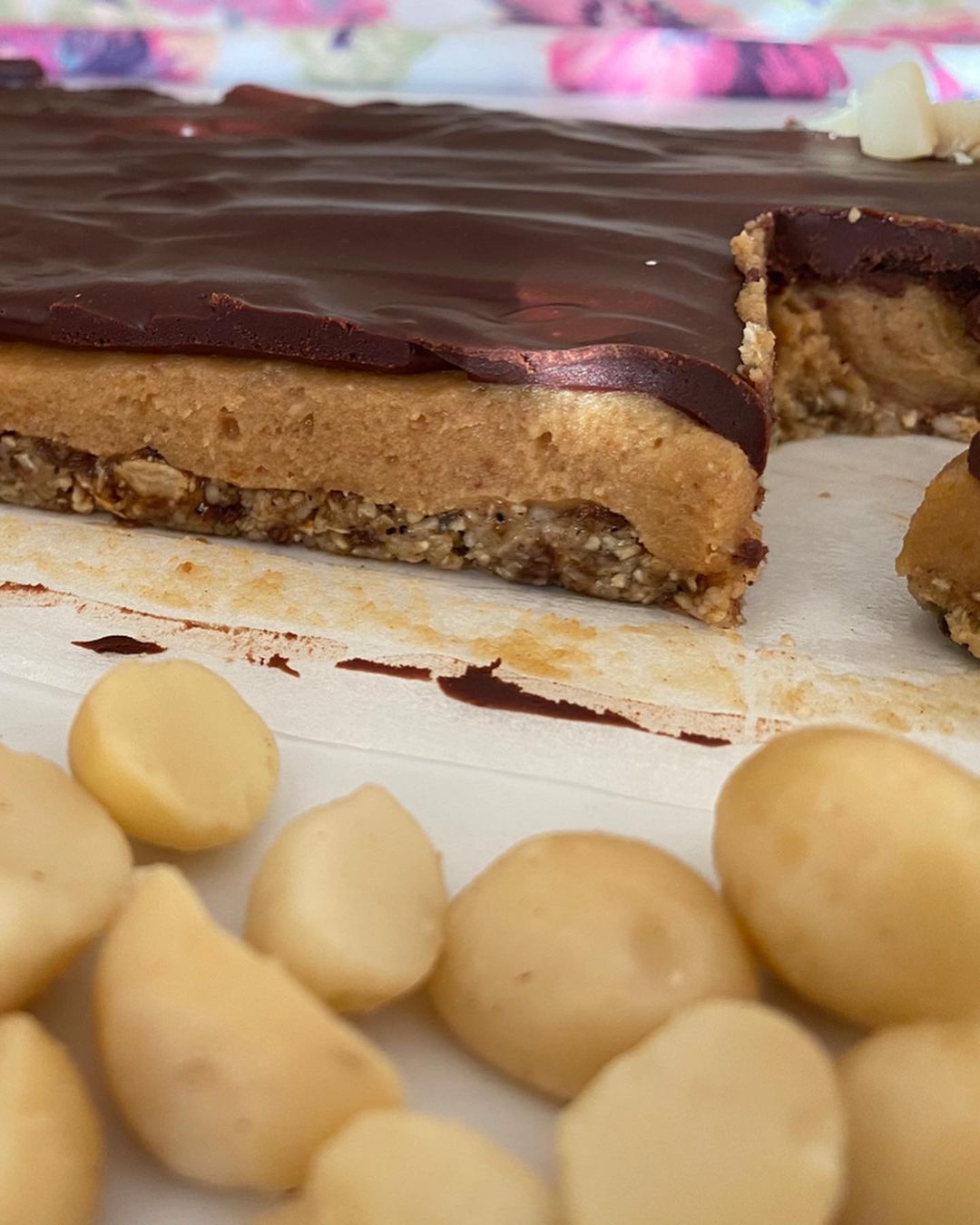 Raw Caramel Slice with Chocolate Topping