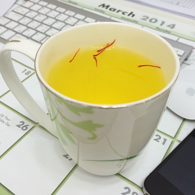 Saffron-Infused Hot Water Drink