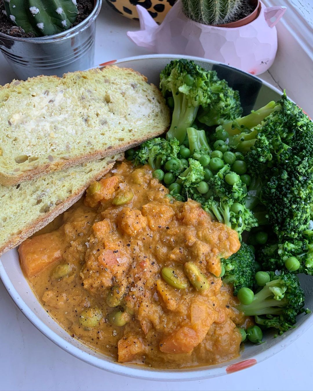 Simple Creamy Coconut Curry