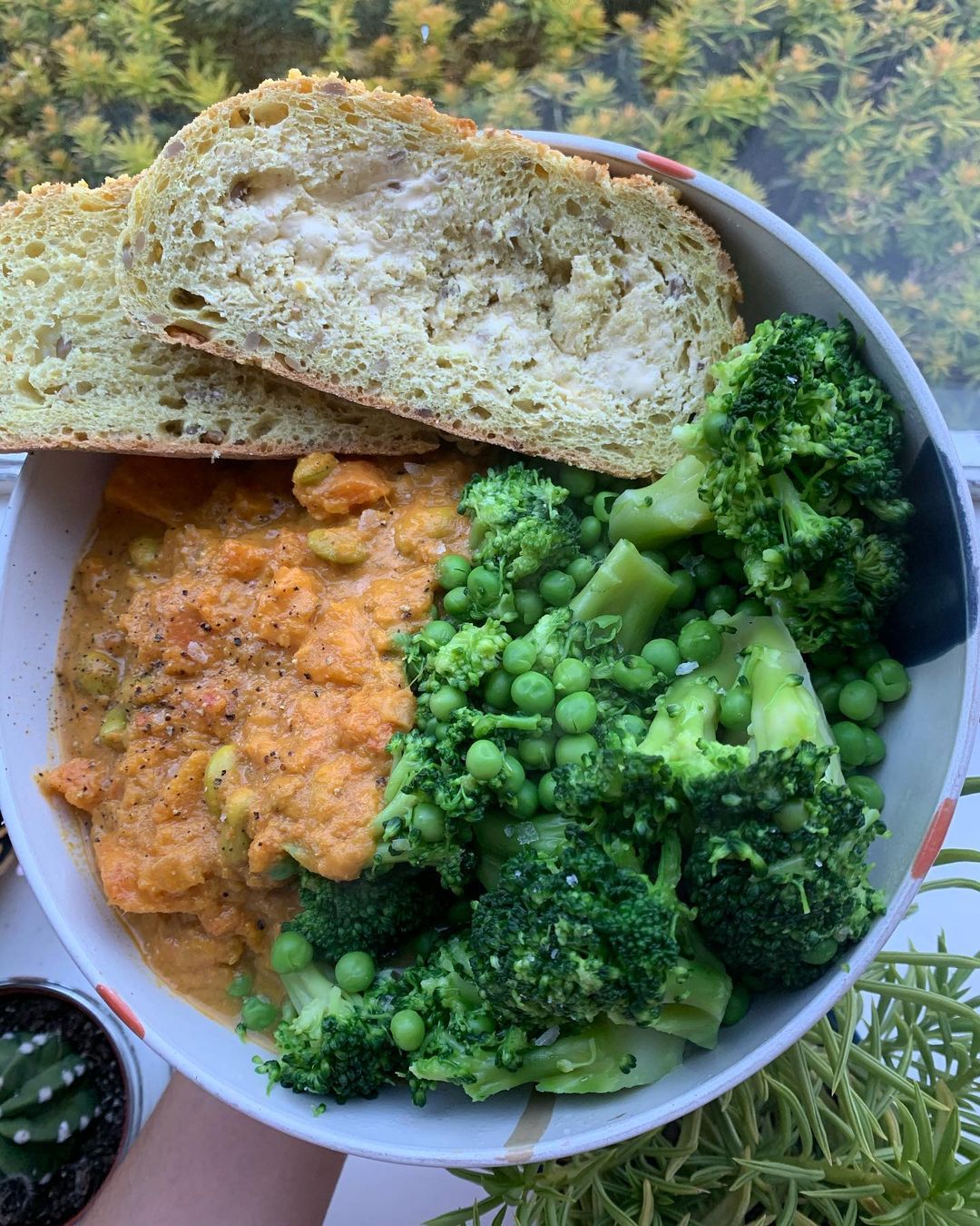 Simple Creamy Coconut Curry