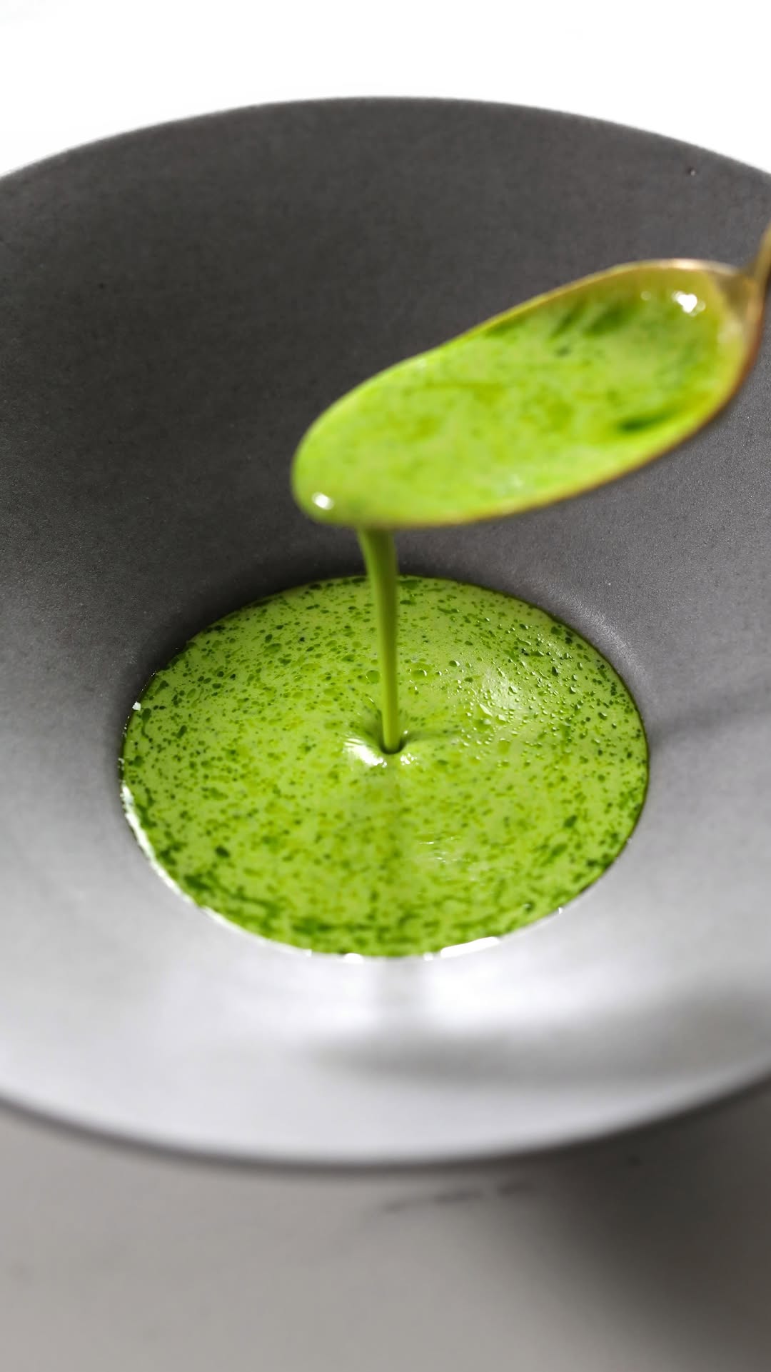Green Vegan Celery and Cashew Sauce