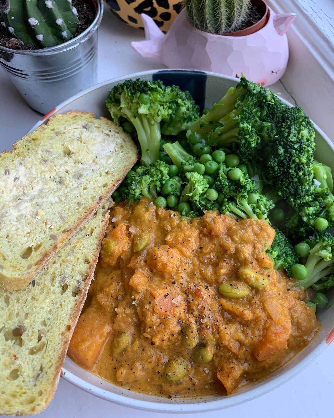 Simple Creamy Coconut Curry