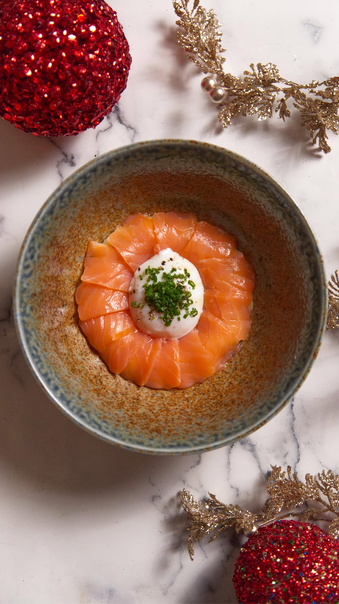 Onsen Egg with Smoked Salmon and Mashed Potatoes