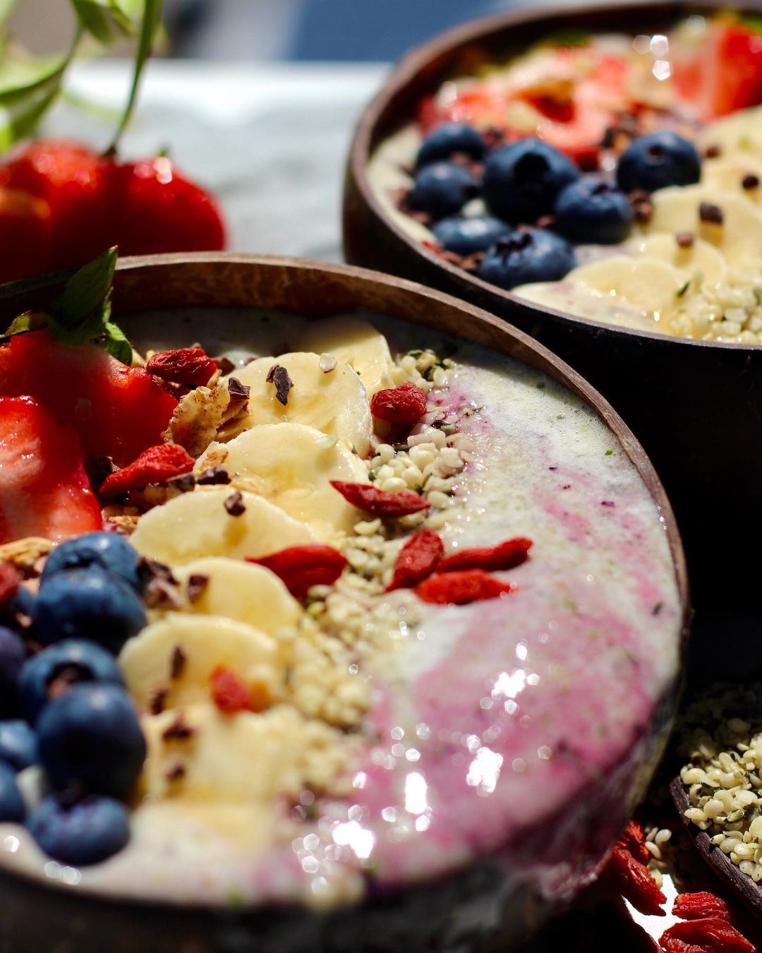 Refreshing Swirly Smoothie Bowl for Summer Heat