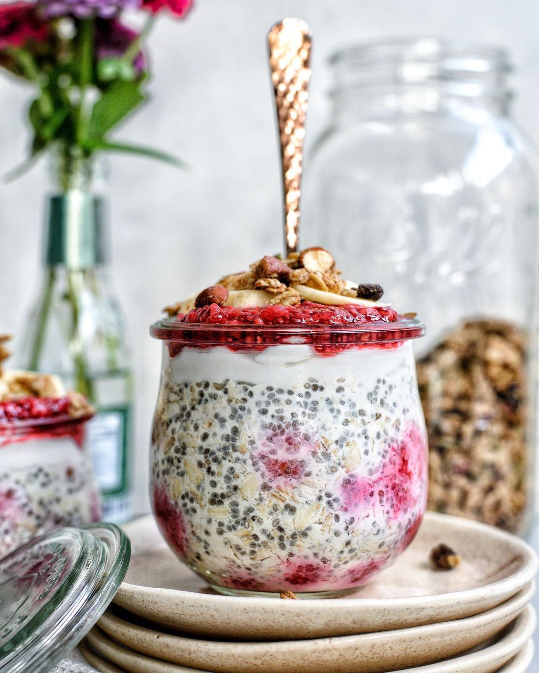 Overnight Raspberry Oats