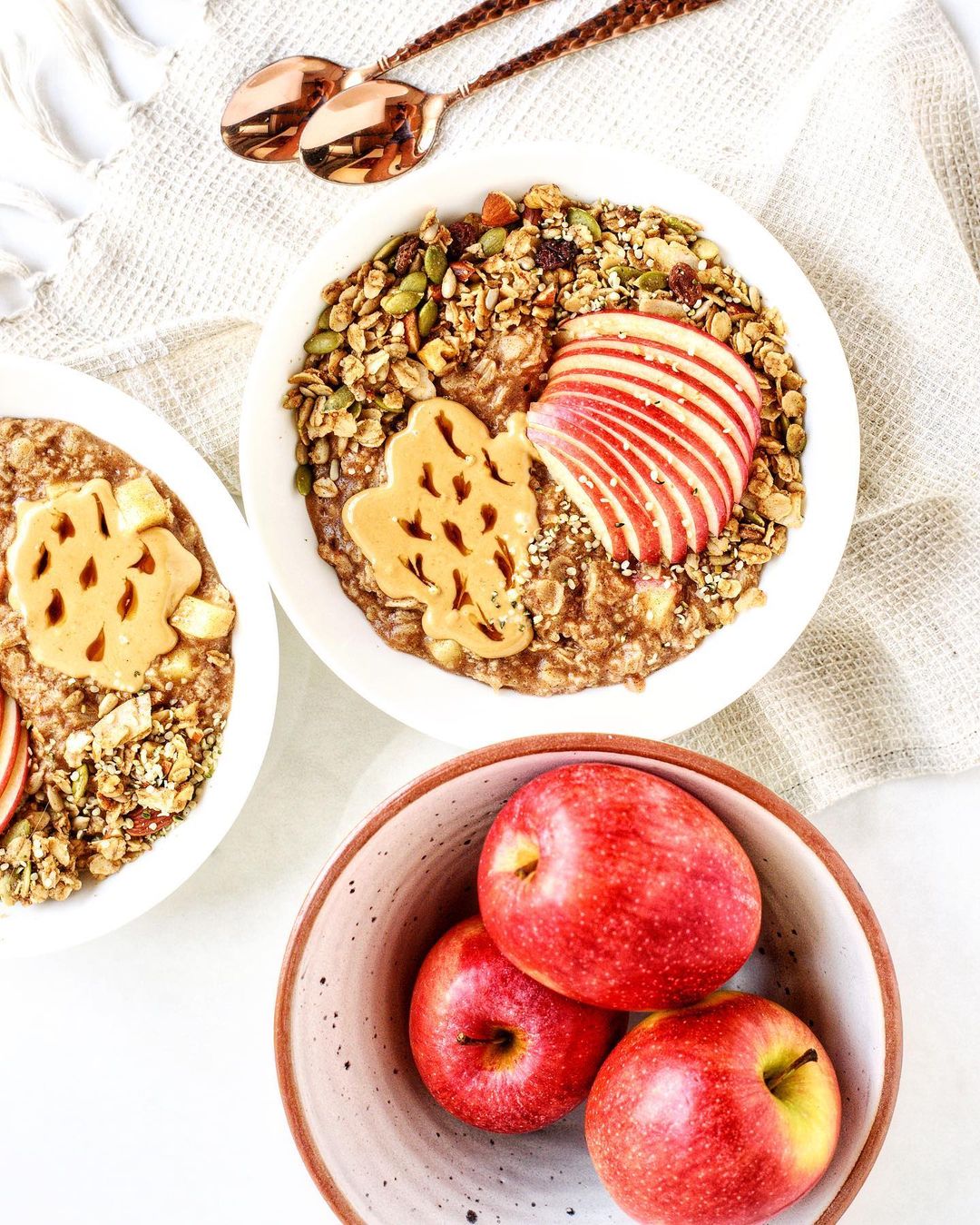 Apple and Cinnamon Oatmeal