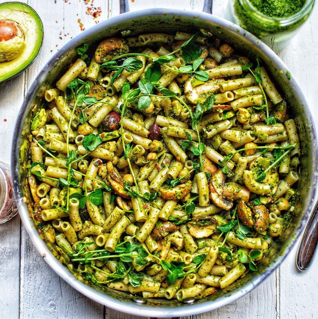 Fresh Vegan Basil Pesto with Spinach and Pistachios