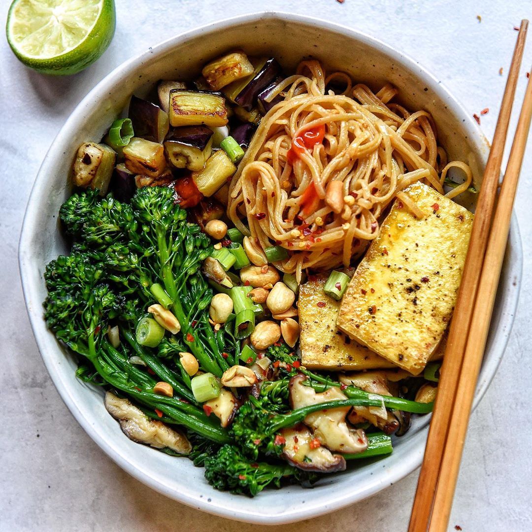 Spicy Peanut Butter Noodle Bowl with Tofu and Veggies