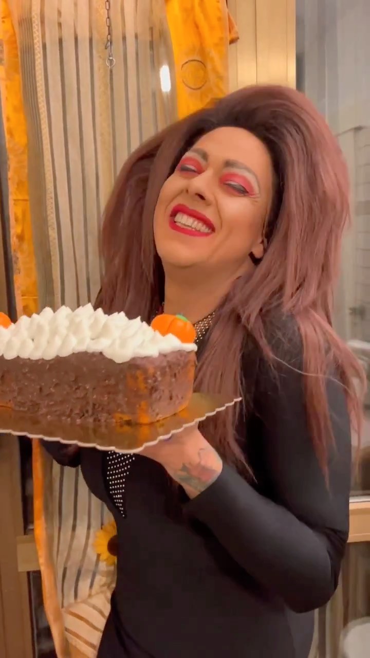 Halloween Pumpkin Plum Cake