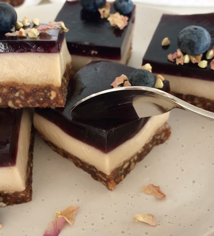 Peanut Butter Berry Panna Cotta Slice