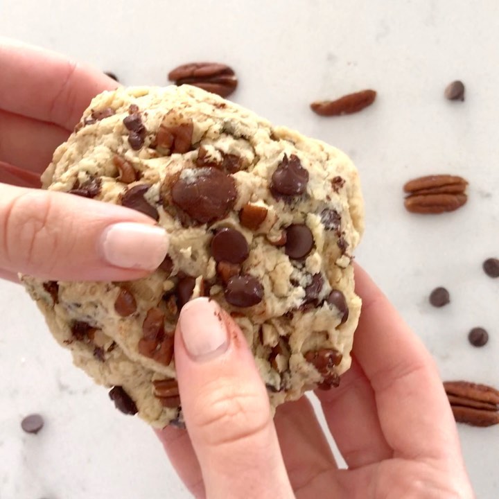 Single Serve Jumbo Levian Cookie