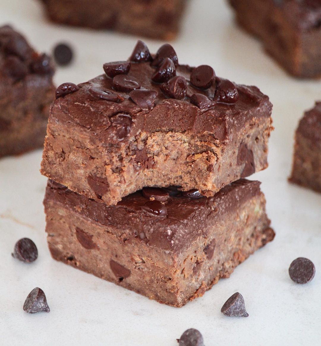 Healthy Chickpea Brownies with Fudgy Texture