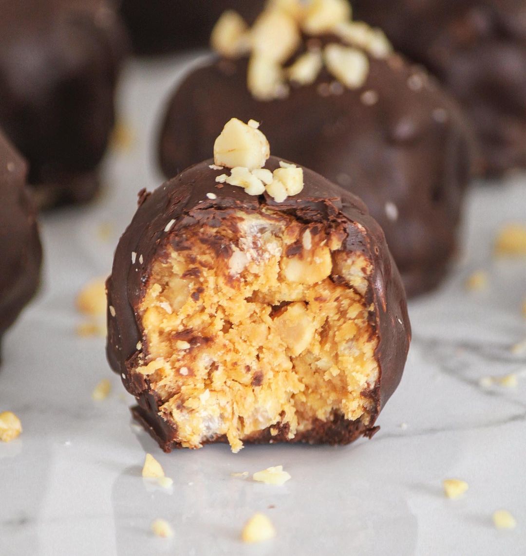 Crunchy Peanut Butter Bites