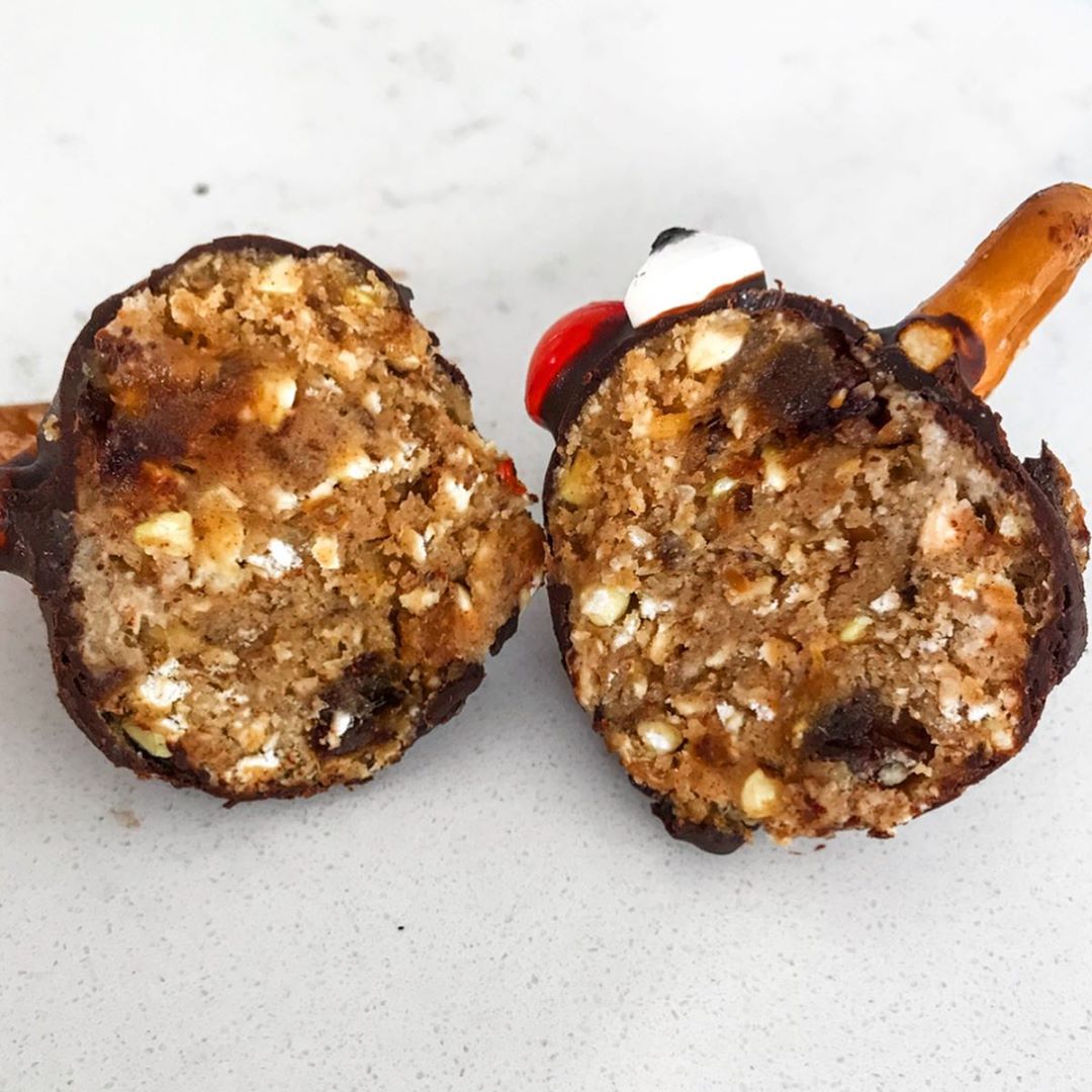 Festive No-Bake Reindeer Bites