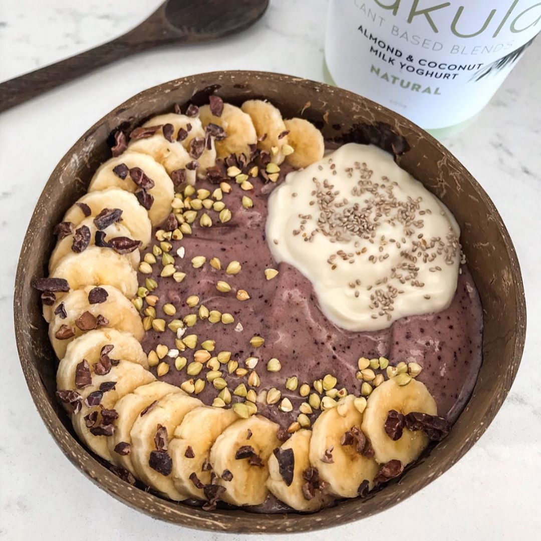 Simple Frozen Fruit Smoothie Bowl