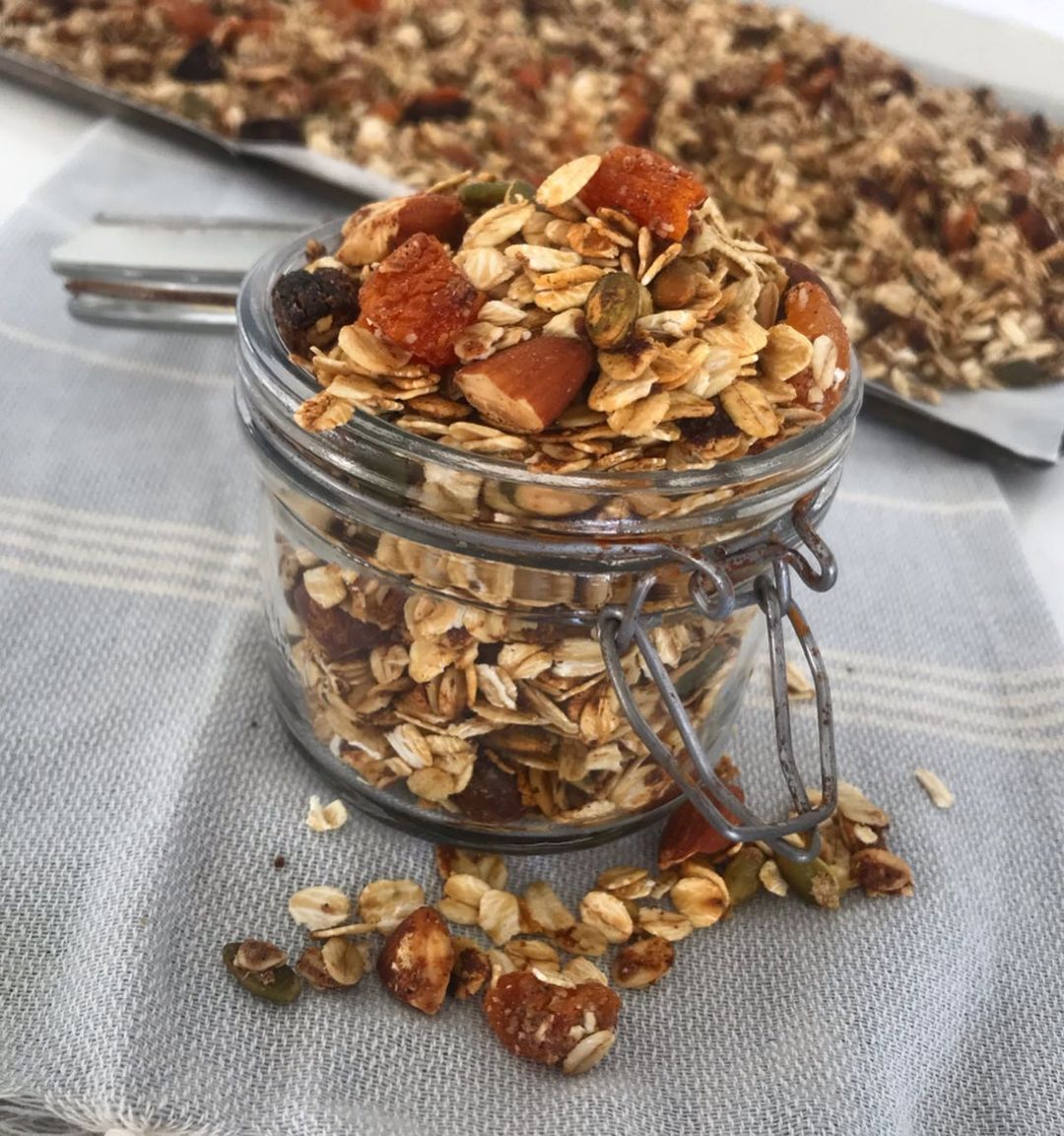 Easy Homemade Granola with Tahini and Nuts