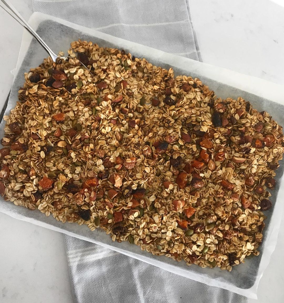 Easy Homemade Granola with Tahini and Nuts