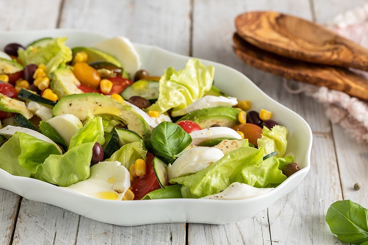 Summer Salad with Mozzarella Tomatoes and Avocado