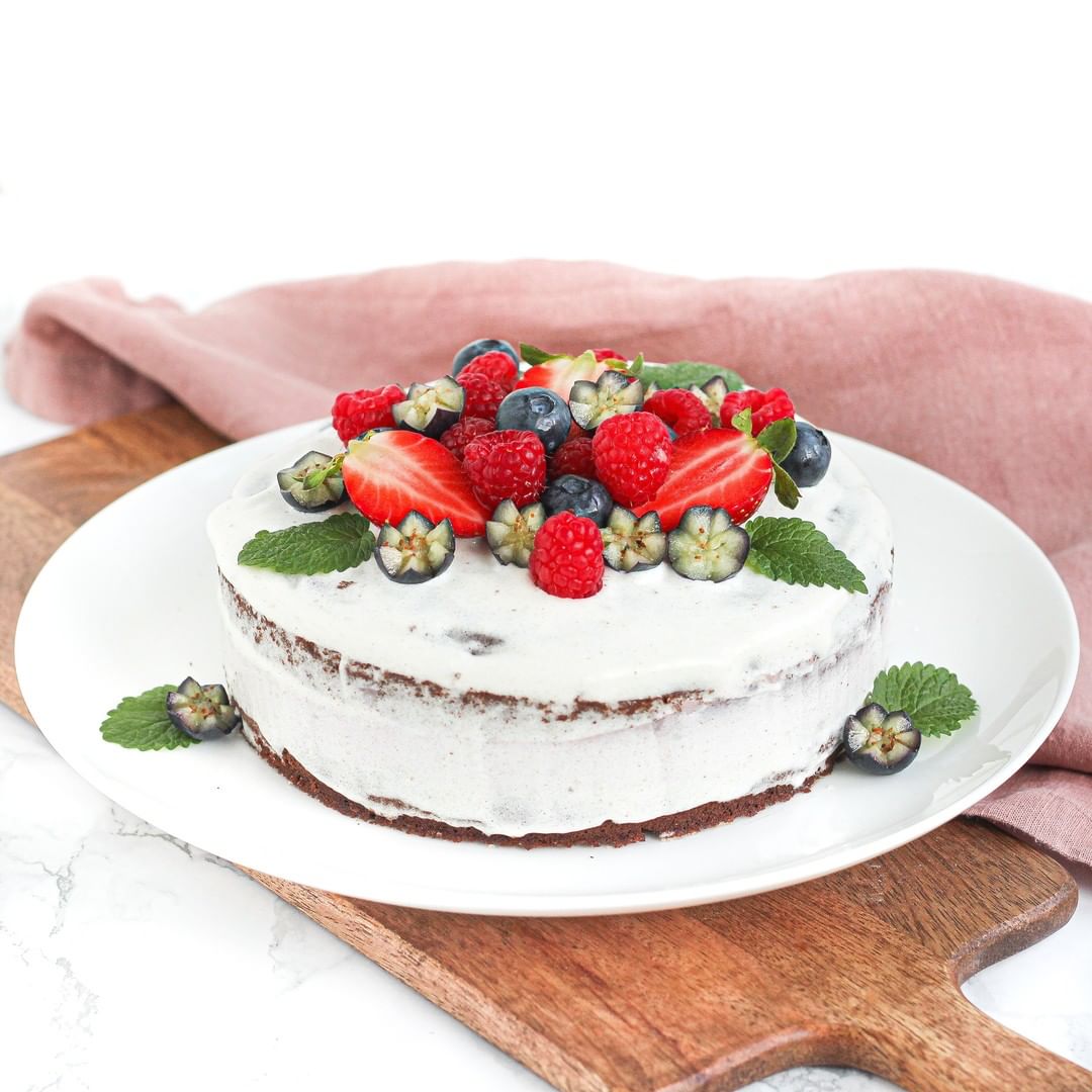Chocolate Sponge Cake with Raspberry Filling