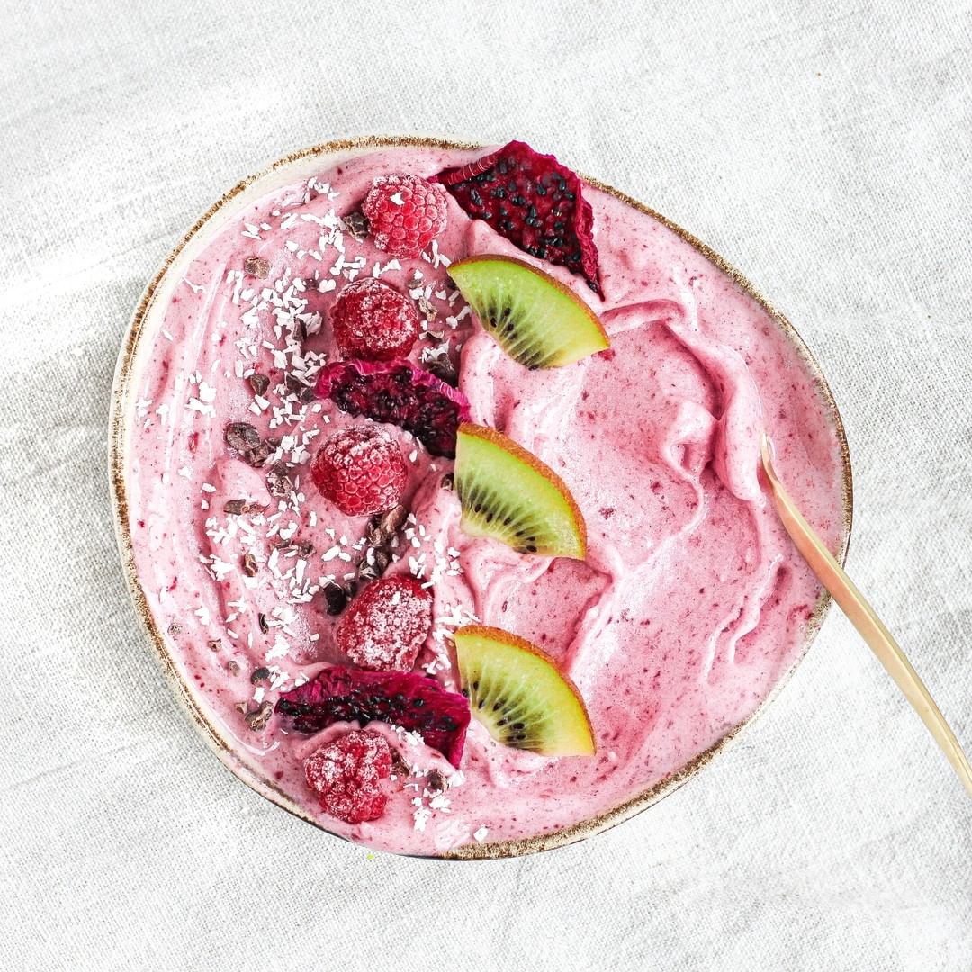 Raspberry Vanilla Banana Nicecream