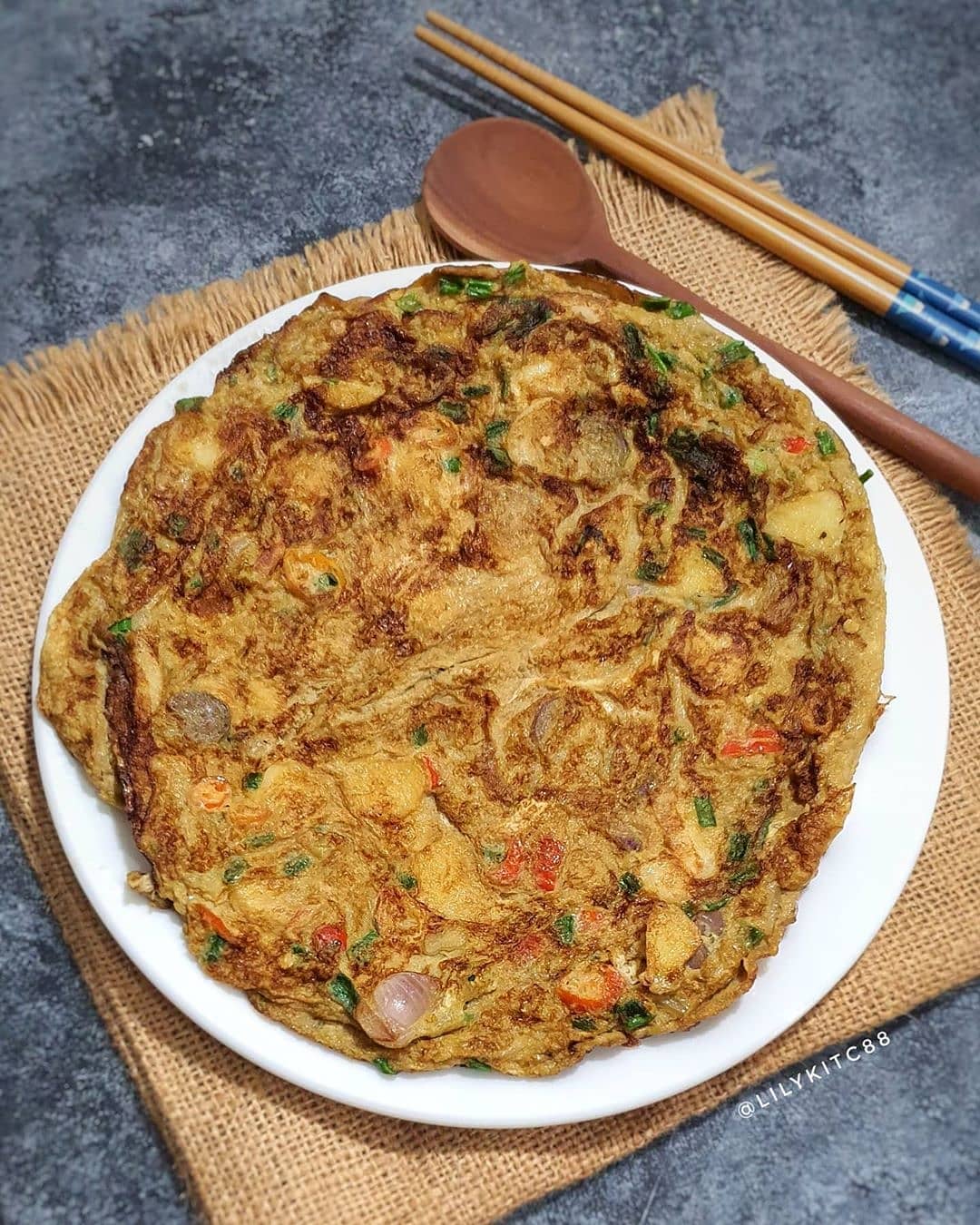Indonesian Style Soy Sauce Omelette