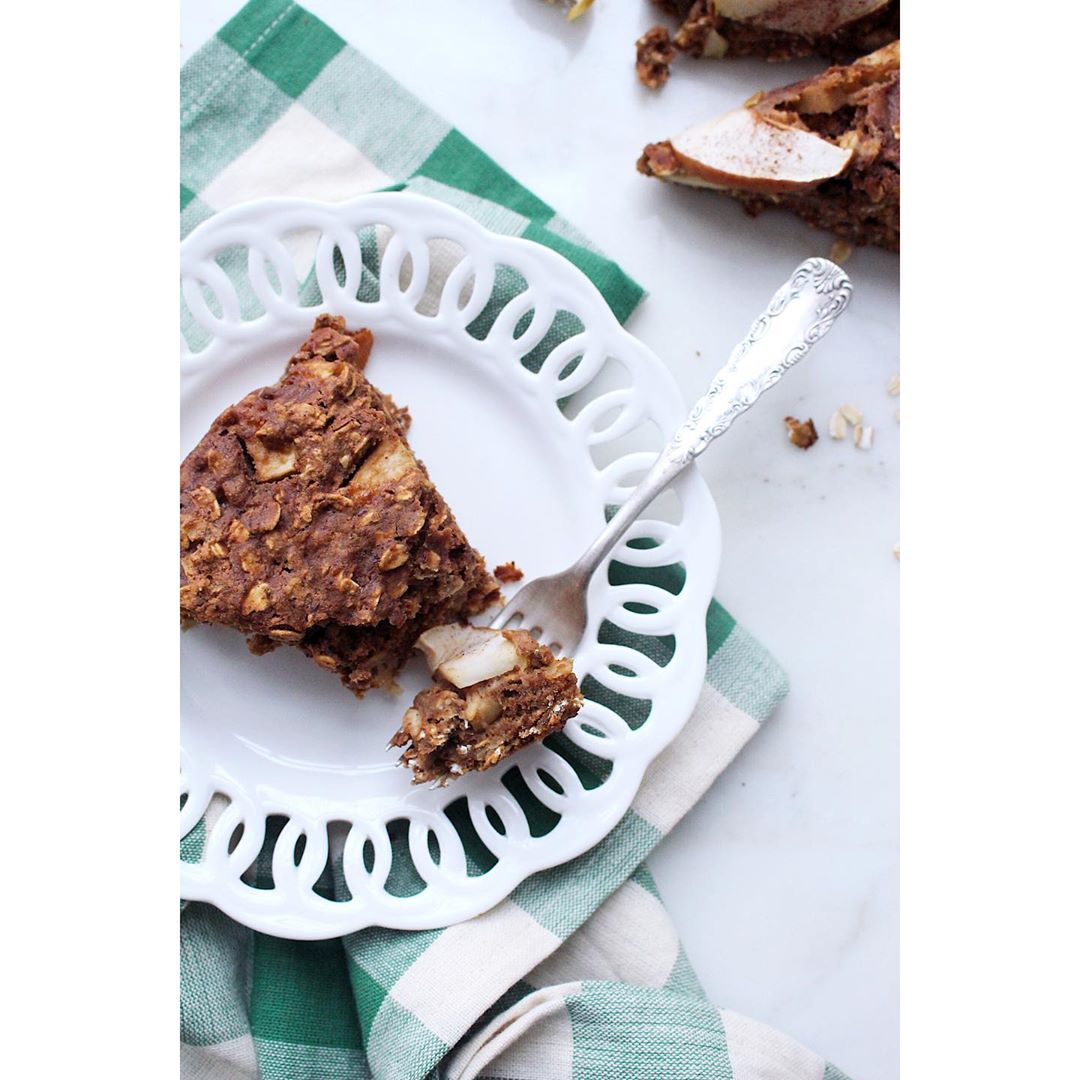Vegan Gluten-Free Apple Oatmeal Cake