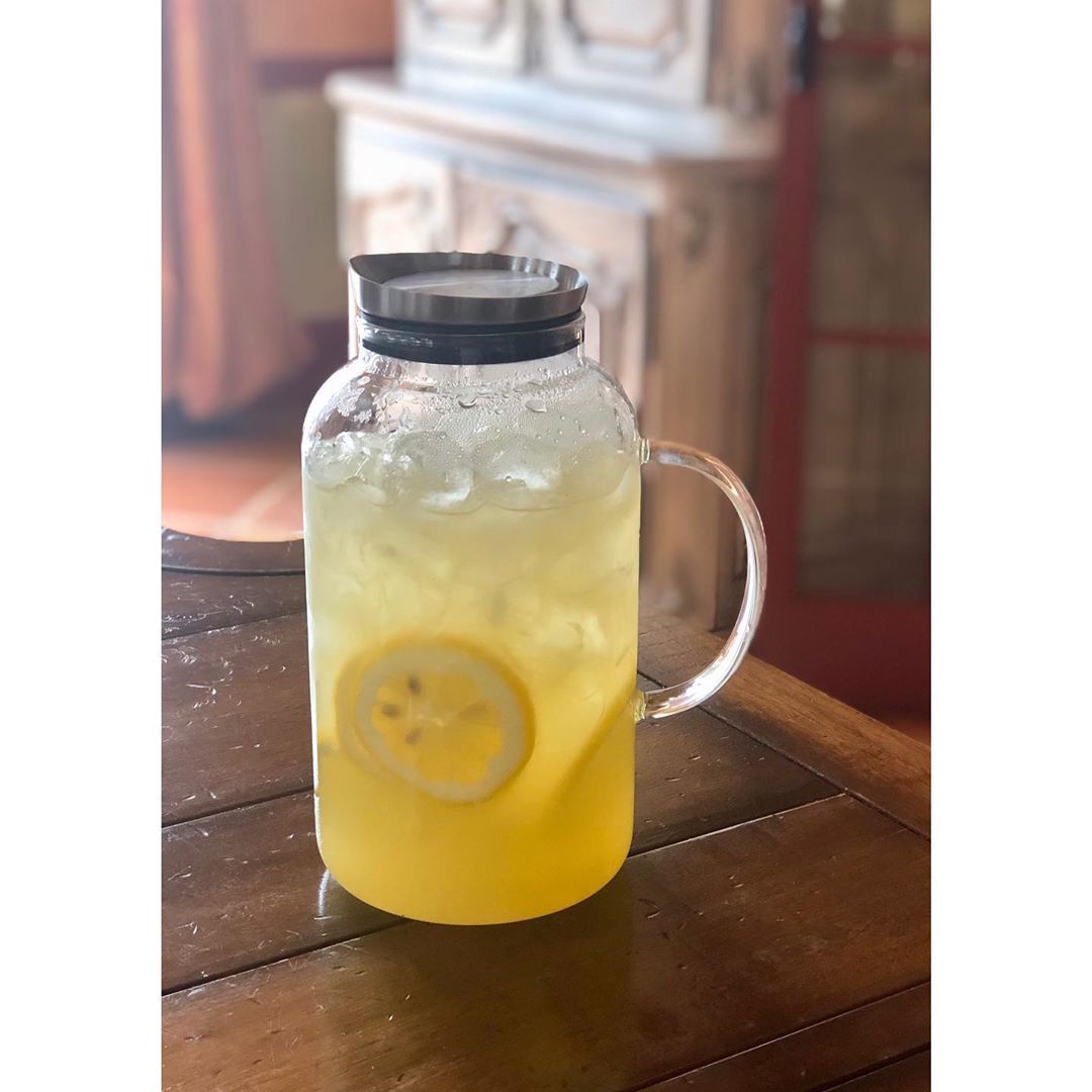 Healthy Homemade Lemonade with Local Honey