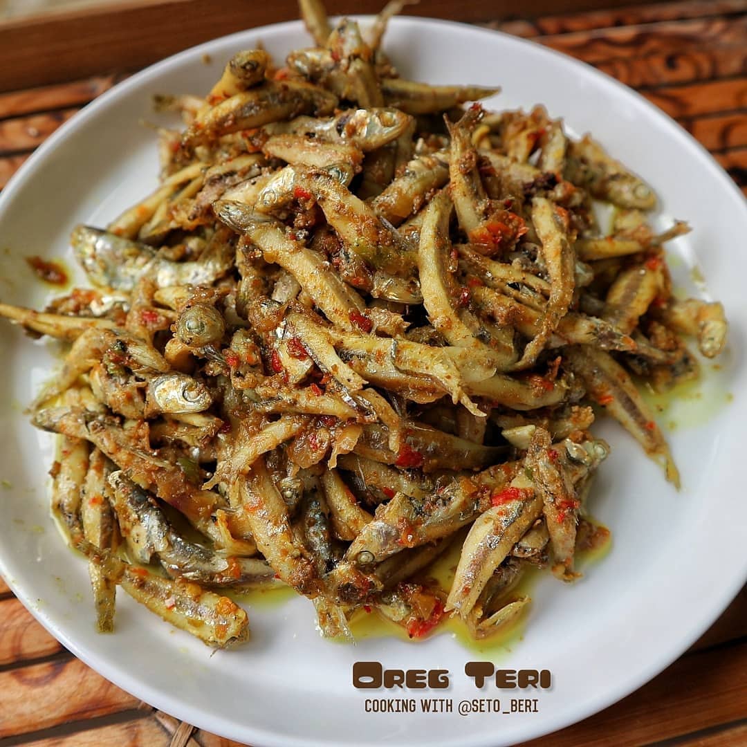 Spicy Indonesian Anchovy Stir-Fry