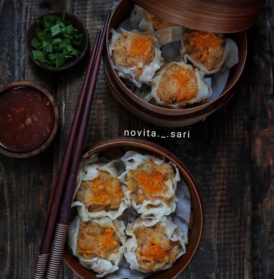Steamed Chicken and Shrimp Dim Sum