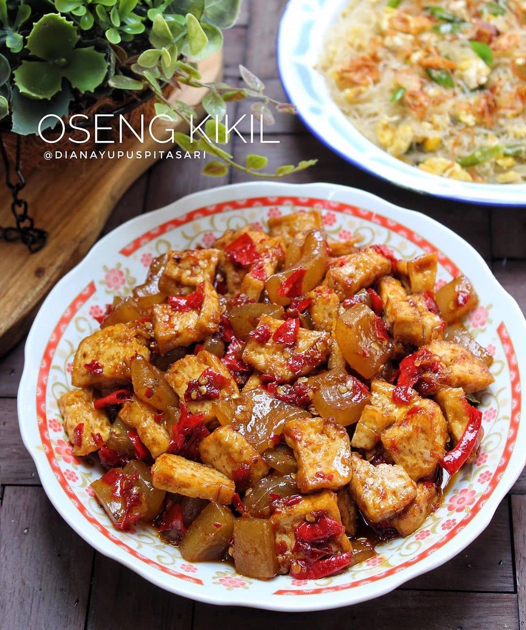 Stir-Fried Beef Skin and Tofu