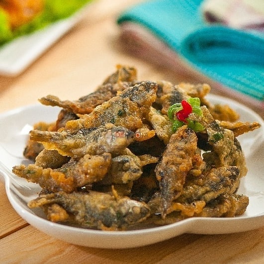 Crispy Fried Baby Fish