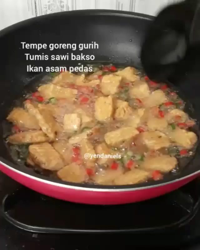 Crispy Fried Tempeh and Stir-Fried Choy Sum